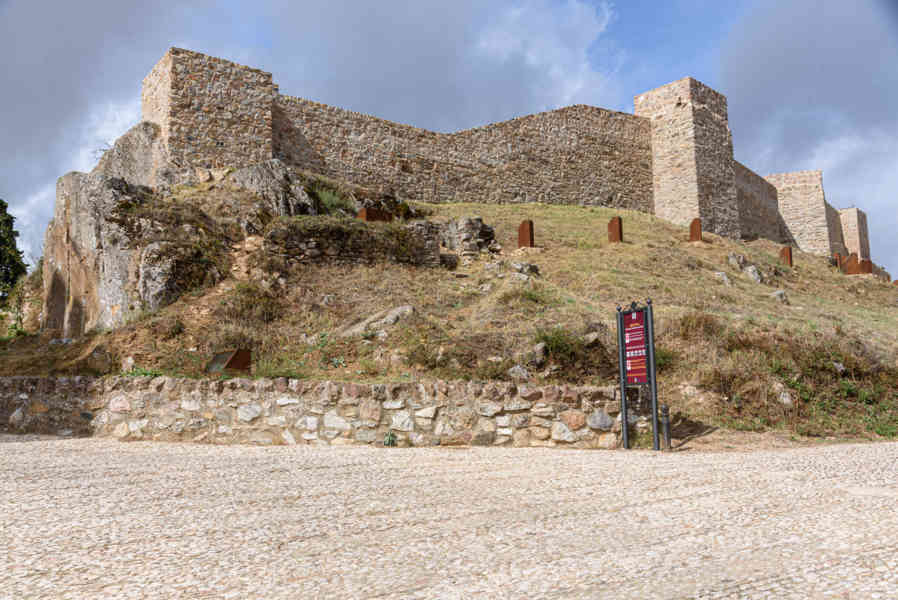 Huelva - Aracena 34 - castillo de Aracena.jpg